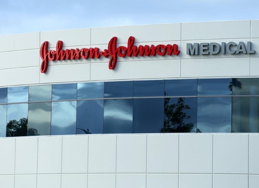 22 американки с онкологическим заболеванием отсудили $4,69 млрд у Johnson & Johnson