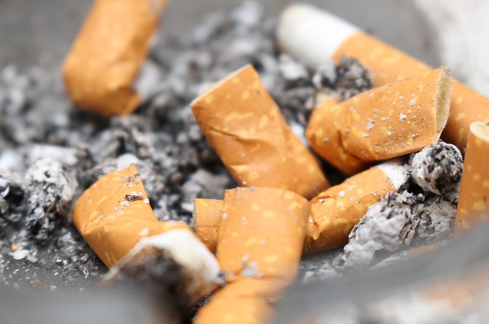 Россия вошла в Топ-5 стран по числу смертей от курения